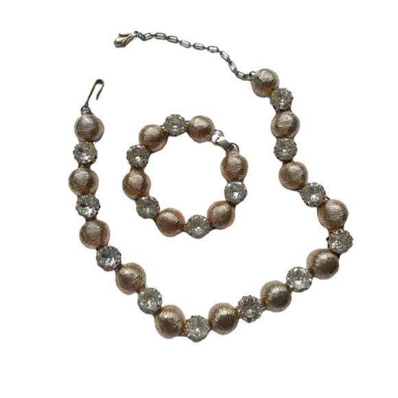 Vintage 60’s Necklace and Bracelet set - Picture 1 of 8